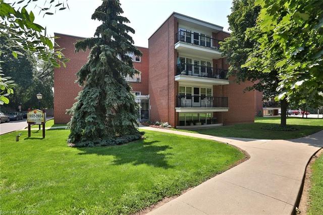 102 - 2054 Courtland Drive, House attached with 2 bedrooms, 1 bathrooms and 1 parking in Burlington ON | Image 20