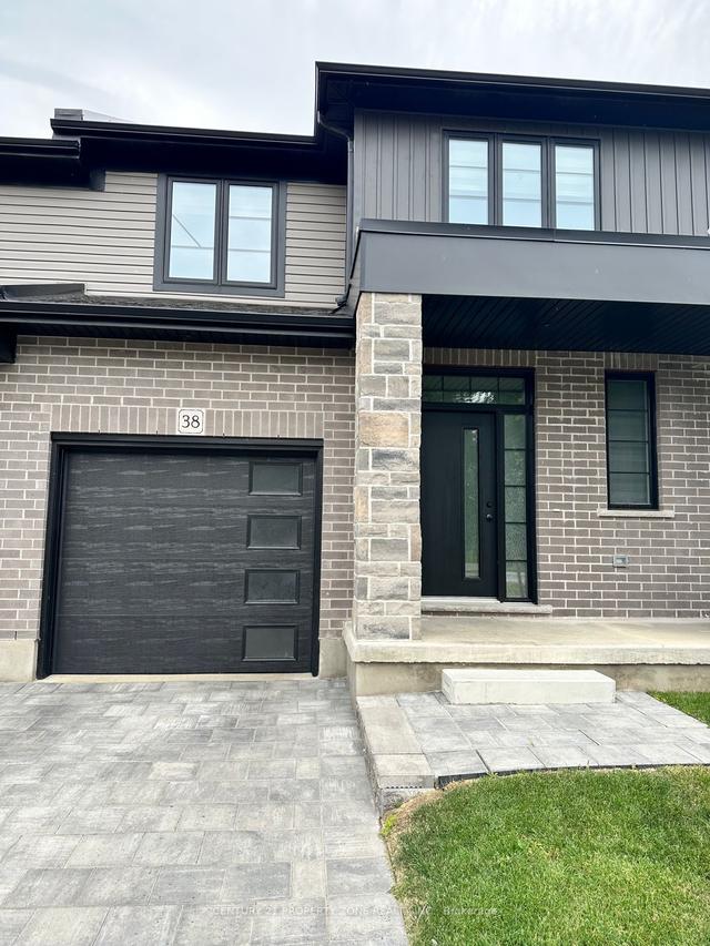 38 - 3025 Doyle Dr, Townhouse with 3 bedrooms, 3 bathrooms and 2 parking in London ON | Image 1