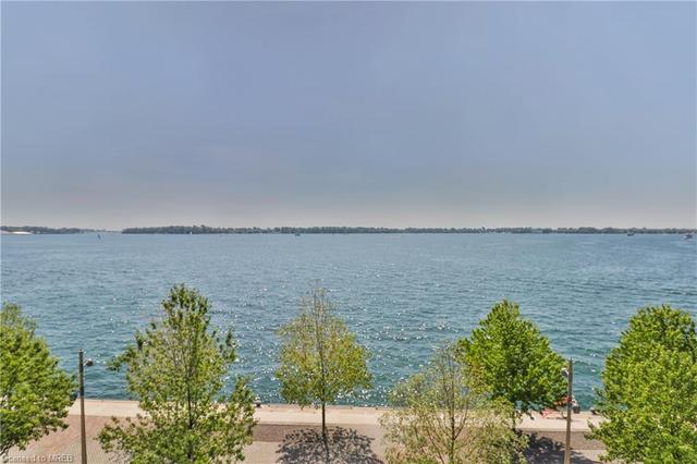 413 - 39 Queens Quay E, House attached with 2 bedrooms, 2 bathrooms and null parking in Toronto ON | Image 4