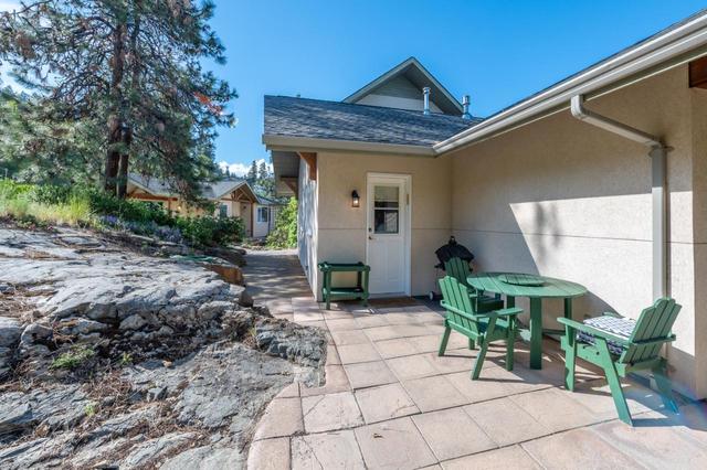 2575 Winifred Road, House detached with 3 bedrooms, 2 bathrooms and 3 parking in Okanagan Similkameen E BC | Image 14