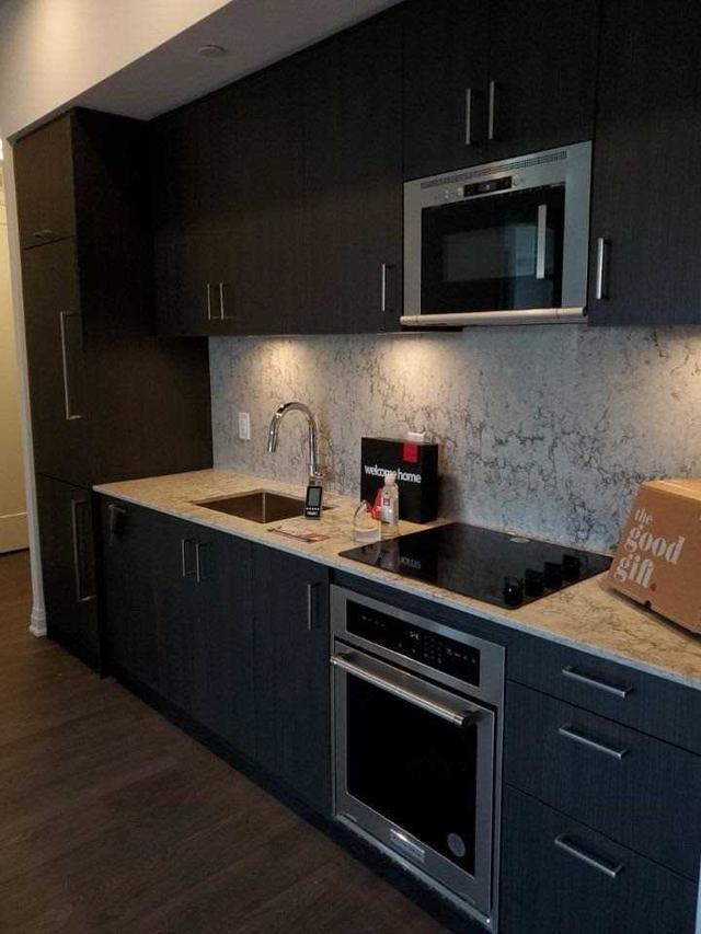 622 - 280 Howland Ave, Condo with 1 bedrooms, 2 bathrooms and 1 parking in Toronto ON | Card Image