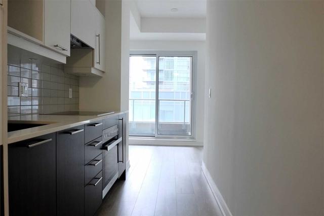 608 - 199 Richmond St, Condo with 1 bedrooms, 1 bathrooms and 0 parking in Toronto ON | Image 7