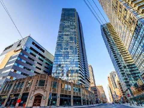1001 - 832 Bay St, Condo with 1 bedrooms, 1 bathrooms and null parking in Toronto ON | Image 1