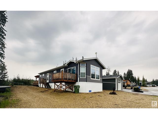 109b 10032, Home with 3 bedrooms, 2 bathrooms and 3 parking in Ponoka County AB | Image 1