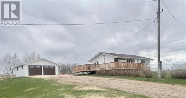 540048 Hwy 41, House detached with 3 bedrooms, 1 bathrooms and 6 parking in Two Hills County No. 21 AB | Card Image