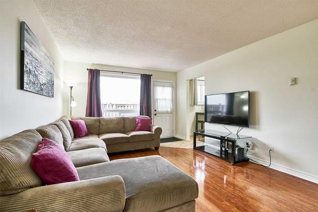 120 - 120 Nonquon Rd, Townhouse with 3 bedrooms, 1 bathrooms and 1 parking in Oshawa ON | Image 25