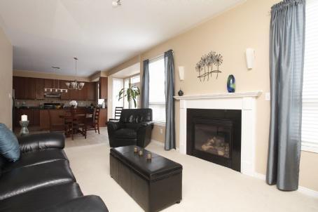 86 Tawnberry Circ, House detached with 4 bedrooms, 4 bathrooms and 4 parking in Brampton ON | Image 6