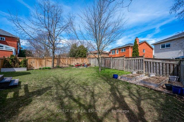 29 Fernbrook Cres, House detached with 4 bedrooms, 3 bathrooms and 6 parking in Brampton ON | Image 30