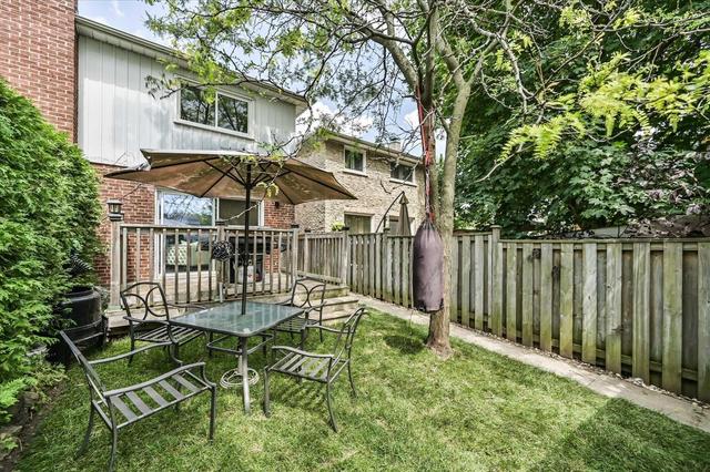 45 Lunsfield Cres, House semidetached with 3 bedrooms, 4 bathrooms and 1 parking in Toronto ON | Image 19