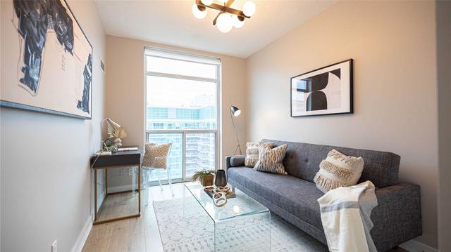 uph03 - 80 Western Battery Rd, Condo with 2 bedrooms, 1 bathrooms and 2 parking in Toronto ON | Image 5