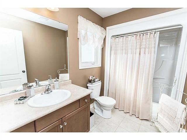 8620 Milomir St, House detached with 3 bedrooms, 3 bathrooms and 4 parking in Niagara Falls ON | Image 11