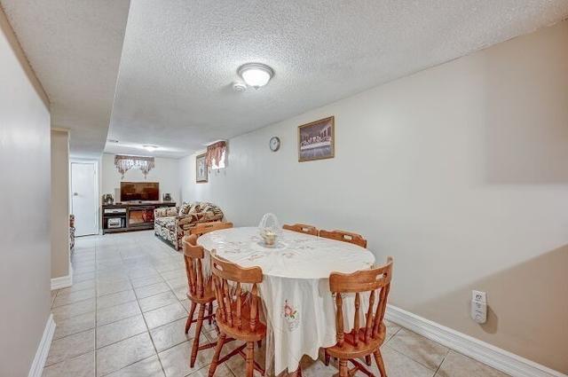 613 Caledonia Rd, House detached with 2 bedrooms, 2 bathrooms and 3 parking in Toronto ON | Image 15