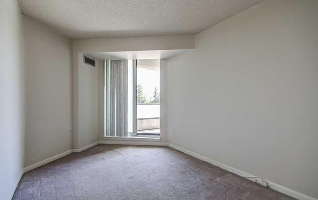 205 - 12 Laurelcrest St, Condo with 2 bedrooms, 1 bathrooms and 1 parking in Brampton ON | Image 6