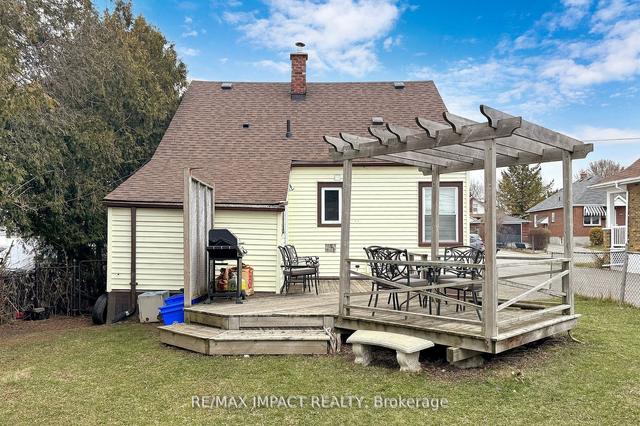 219 Mitchell Ave, House detached with 3 bedrooms, 1 bathrooms and 3 parking in Oshawa ON | Image 14