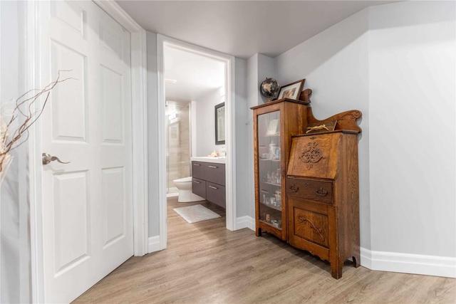62 Walker Way, Townhouse with 3 bedrooms, 4 bathrooms and 4 parking in Guelph ON | Image 24