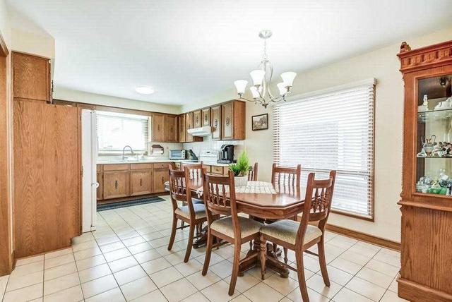 144 Jackman Cres, House detached with 4 bedrooms, 4 bathrooms and 4 parking in Vaughan ON | Image 2
