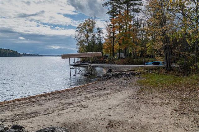 351 Crow Lake Road, House detached with 3 bedrooms, 3 bathrooms and 2 parking in Tay Valley ON | Image 36