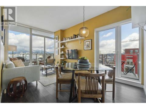 ph4 - 933 E Hastings Street, Condo with 2 bedrooms, 1 bathrooms and 1 parking in Vancouver BC | Card Image