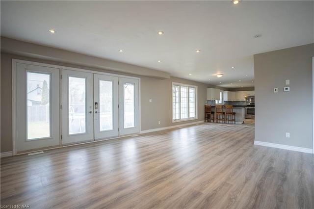 20 Torrance Street, House detached with 5 bedrooms, 4 bathrooms and null parking in Fort Erie ON | Image 19