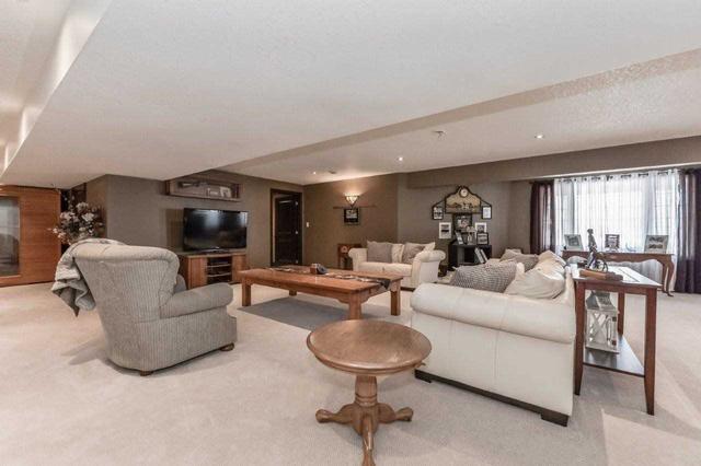 7076 Sideroad 2 Sdrd, Home with 3 bedrooms, 4 bathrooms and 20 parking in Wellington North ON | Image 24