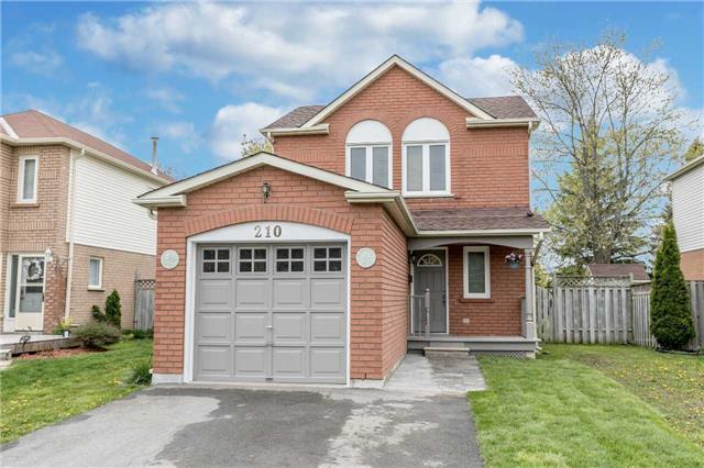 210 Kozlov St, House detached with 3 bedrooms, 2 bathrooms and 2 parking in Barrie ON | Image 1