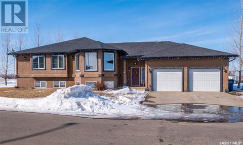 1 Poplar Crescent, House detached with 6 bedrooms, 4 bathrooms and null parking in Birch Hills SK | Card Image