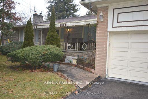 114 Citation Dr, House detached with 3 bedrooms, 3 bathrooms and 6 parking in Toronto ON | Image 12