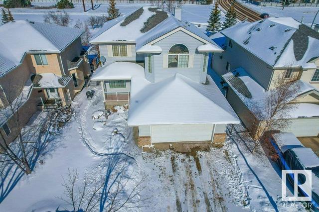 387 Heath Rd Nw, House detached with 4 bedrooms, 3 bathrooms and null parking in Edmonton AB | Image 6