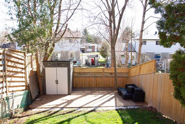 15 Cheatham Pl, House attached with 3 bedrooms, 3 bathrooms and 2 parking in Toronto ON | Image 17