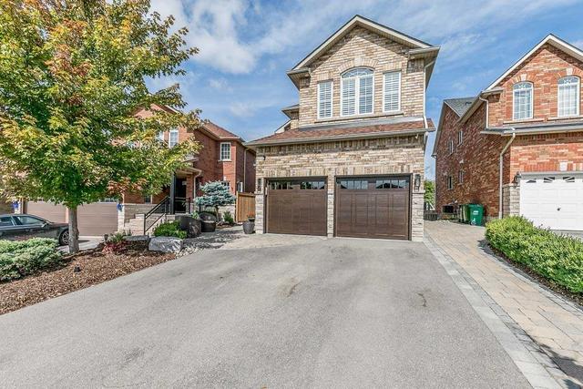 9 Natureview Crt, House detached with 4 bedrooms, 4 bathrooms and 8 parking in Caledon ON | Card Image