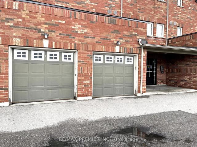 8 - 141 Isaac Devins Blvd, Townhouse with 2 bedrooms, 1 bathrooms and 1 parking in Toronto ON | Image 16