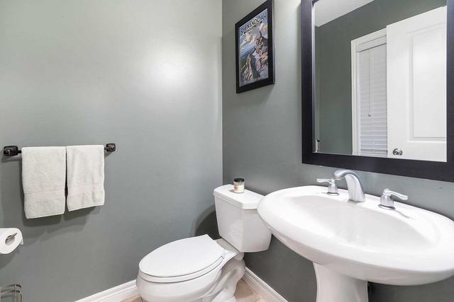 8 Hebert St, House detached with 3 bedrooms, 4 bathrooms and 6 parking in Guelph ON | Image 11