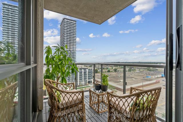1007 - 15 Zorra St, Condo with 2 bedrooms, 2 bathrooms and 1 parking in Toronto ON | Image 15