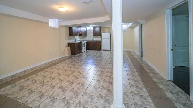 26 Newington Cres, House detached with 4 bedrooms, 5 bathrooms and 6 parking in Brampton ON | Image 25