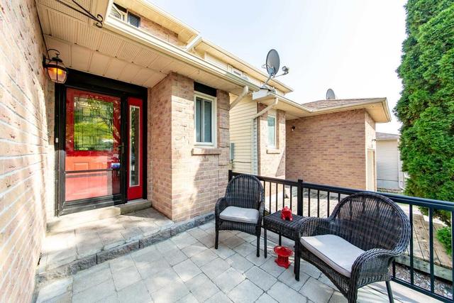 785 Crowells St, House detached with 3 bedrooms, 2 bathrooms and 4 parking in Oshawa ON | Image 12