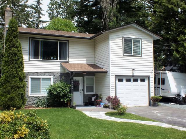 63777 Beech Avenue, House detached with 3 bedrooms, 2 bathrooms and null parking in Hope BC | Card Image