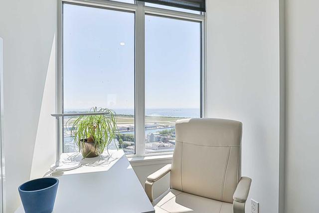 3702 - 17 Bathurst St, Condo with 3 bedrooms, 2 bathrooms and 1 parking in Toronto ON | Image 15