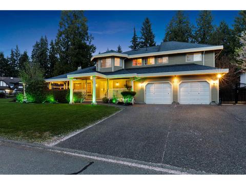 8110 148a Street, House detached with 7 bedrooms, 8 bathrooms and 8 parking in Surrey BC | Card Image