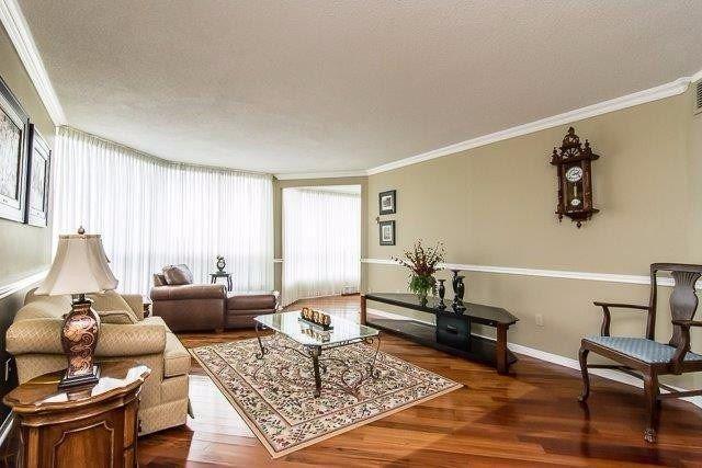 1001 - 700 Wilson Rd N, Condo with 2 bedrooms, 2 bathrooms and 1 parking in Oshawa ON | Image 8