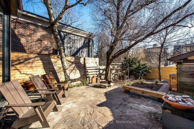 23 Poplar Plains Cres, House detached with 4 bedrooms, 4 bathrooms and 2 parking in Toronto ON | Image 32
