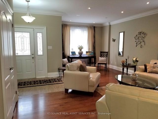 374 Beechgrove Dr, House detached with 4 bedrooms, 5 bathrooms and 3.5 parking in Toronto ON | Image 14