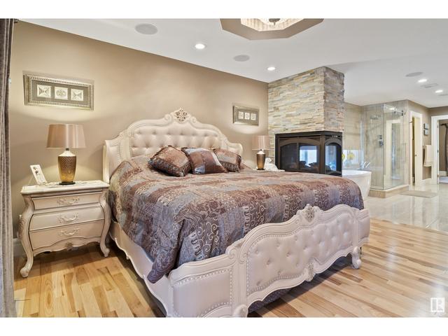 2453 Cameron Ravine Dr Nw, House detached with 6 bedrooms, 5 bathrooms and null parking in Edmonton AB | Image 27