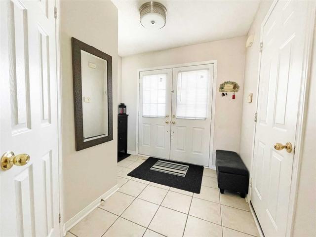 80 Big Moe Cres, House attached with 3 bedrooms, 4 bathrooms and 3 parking in Brampton ON | Image 16