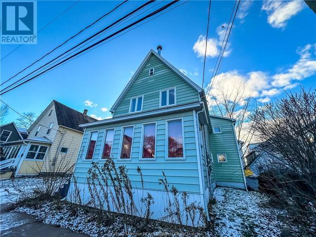 374 Robinson St, House detached with 3 bedrooms, 1 bathrooms and null parking in Moncton NB | Image 1