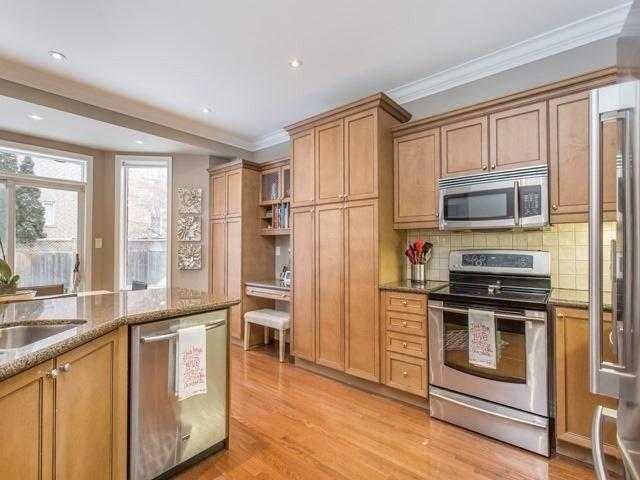 8 Leameadow Rd, House detached with 4 bedrooms, 5 bathrooms and 2 parking in Vaughan ON | Image 5