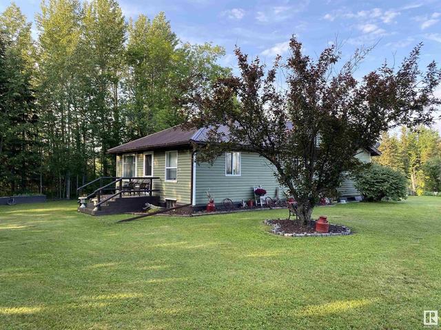4531 Hwy #33, House detached with 3 bedrooms, 1 bathrooms and null parking in Barrhead County No. 11 AB | Image 1