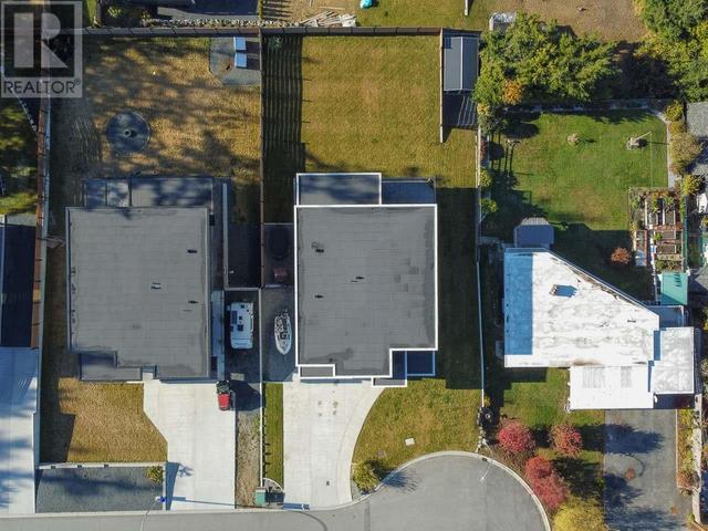 3551 Selkirk Ave, House detached with 5 bedrooms, 4 bathrooms and null parking in Powell River BC | Image 11
