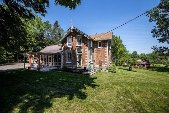 1117 Fleetwood Rd, House detached with 4 bedrooms, 2 bathrooms and 11 parking in Kawartha Lakes ON | Image 1