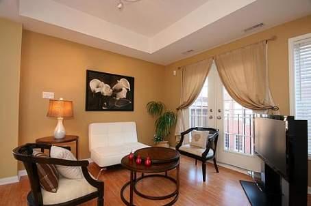 th 1 - 11 Niagara St, Townhouse with 2 bedrooms, 1 bathrooms and 1 parking in Toronto ON | Image 3