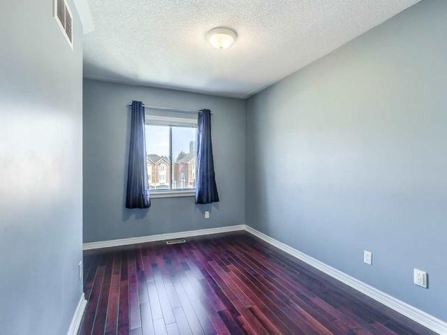 26 Guildpark Ptwy, Condo with 3 bedrooms, 3 bathrooms and 2 parking in Toronto ON | Image 8
